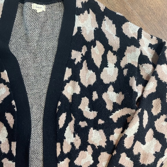 Cardigan - Picture 4 of 4